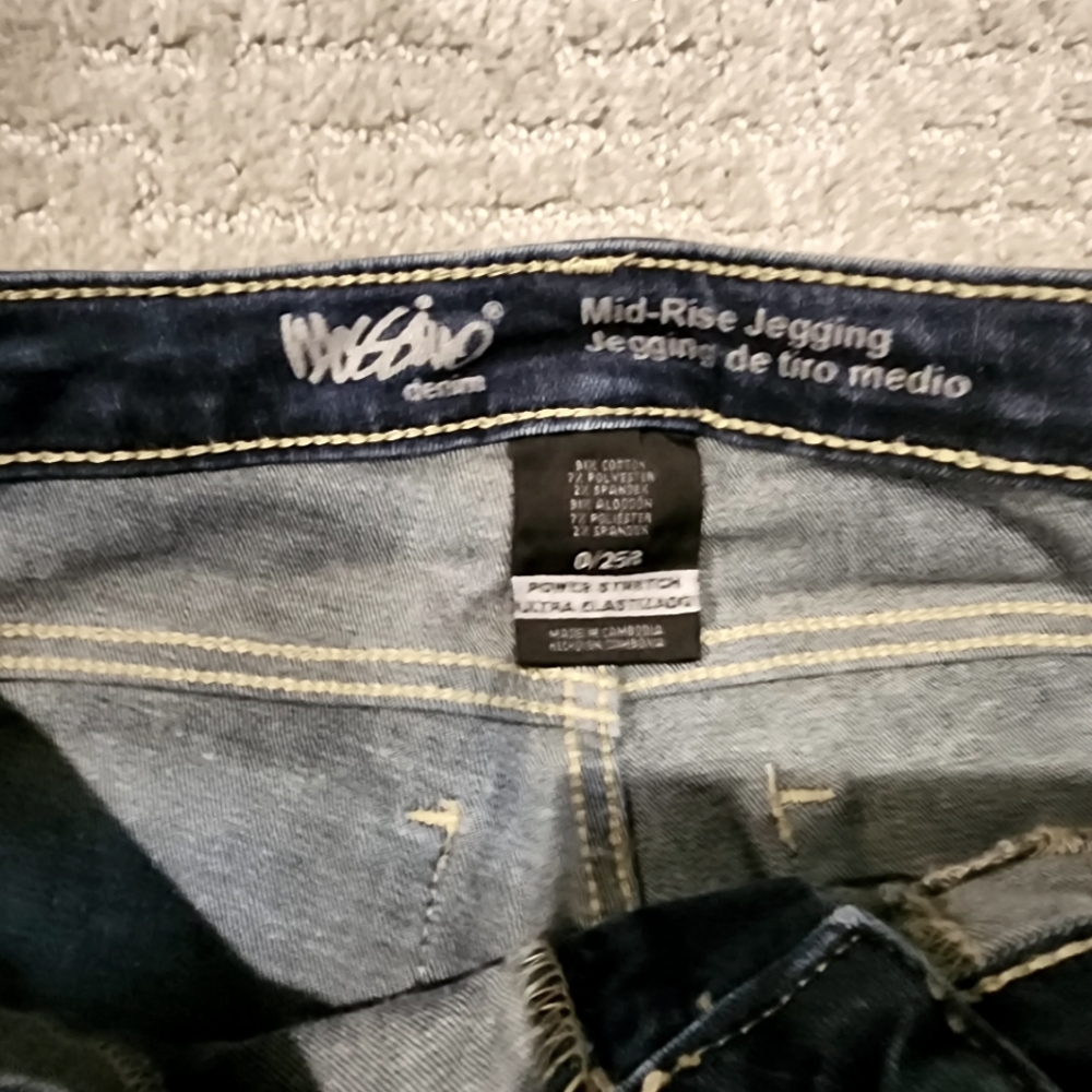 Mossimo Mid Rise Jegging - Picture 3 of 3